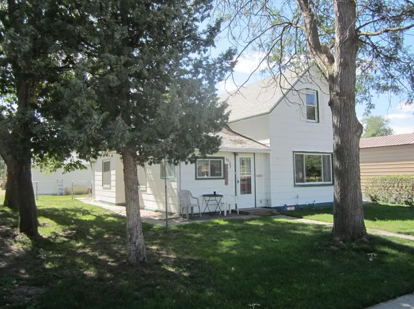 1537 Albany Ave, Hot Springs, SD 57747