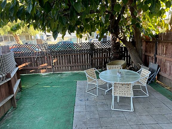 5th image of 245 W Elm Ave #2