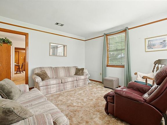 2nd image of 429 Avenue G