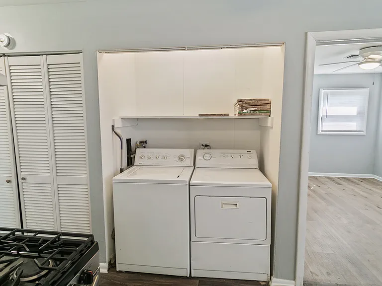 444 W Hickory St #2A — Photo 17