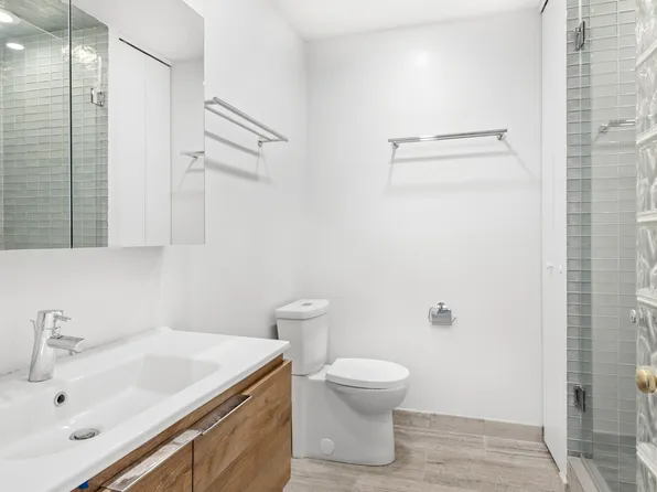 178 Sullivan Street image 8 of 18