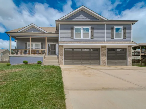 1401 NW Sycamore Dr, Grain Valley, MO 64029