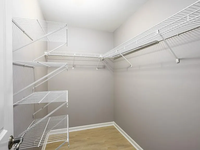 558 Emory Oaks Way — Photo 17