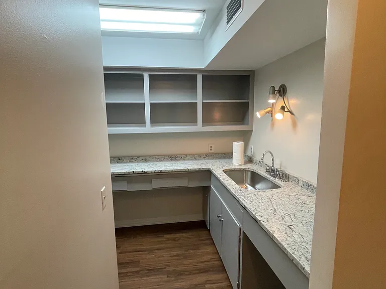 253 N Jackson St #5 — Photo 12