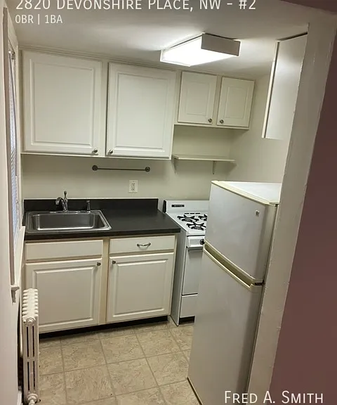 2820 Devonshire Pl NW #2 — Photo 4