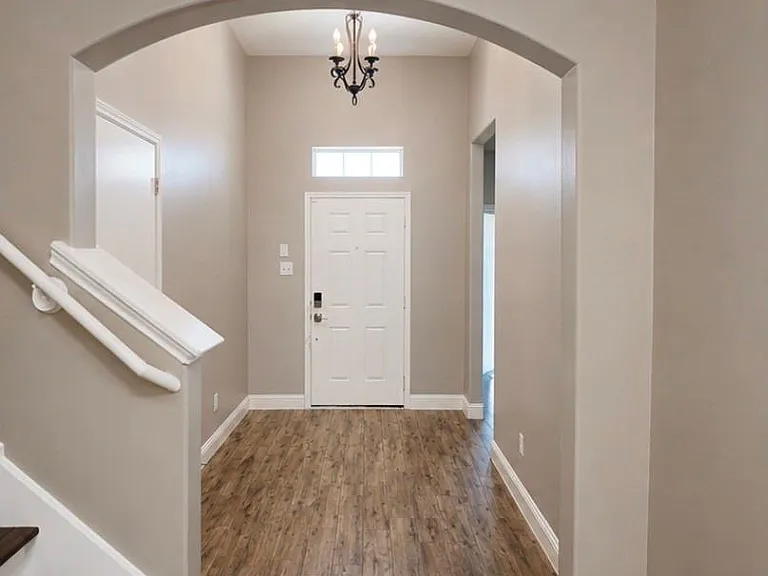 8618 Rocky River St — Photo 2