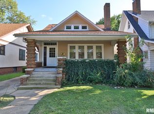 726 W Eleanor Pl, Peoria, IL