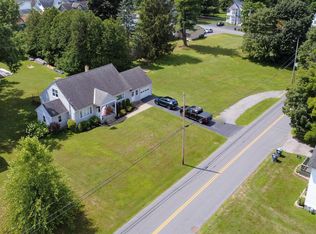 14 Lansing St, Hagaman, NY 12086