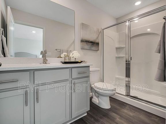 3rd image of 2908 Oak Park Way APT A