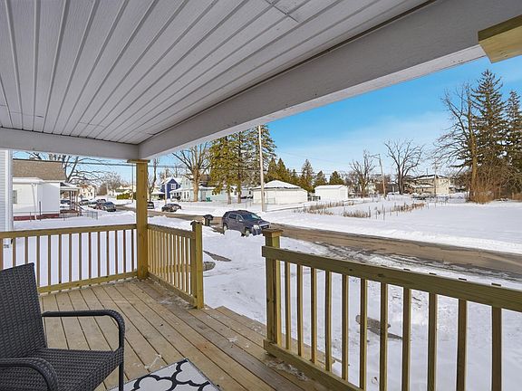 5th image of 525 S Light St