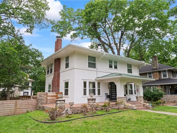7444 Summit St, Kansas City, MO 64114