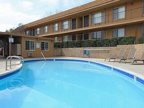 2nd image of 8320-8328 Fanita Dr #8328-01