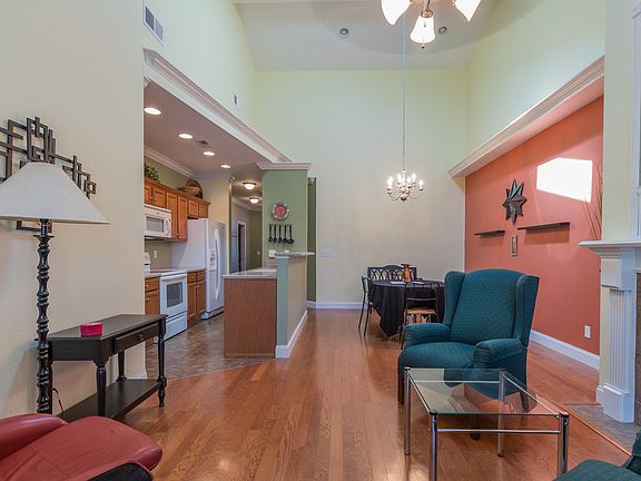 4th image of 121 Hillhouse Ln