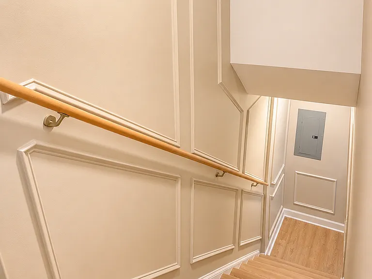2798 Howard Ave #B — Photo 16