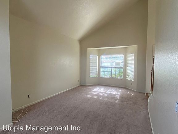 2nd image of 24692 Vista Verde Dr