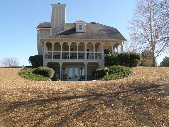 2nd image of 1375 Lakewood Dr