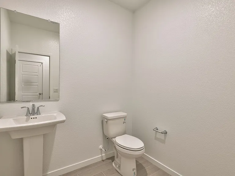 2553 Venetia Pointe St — Photo 10