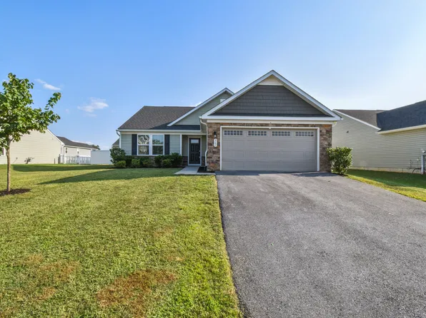 361 Rushbrook Rd, Martinsburg, WV 25403