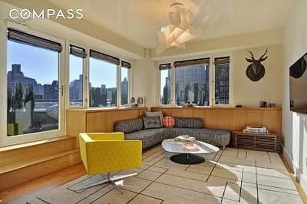 Rented by Compass | media 21