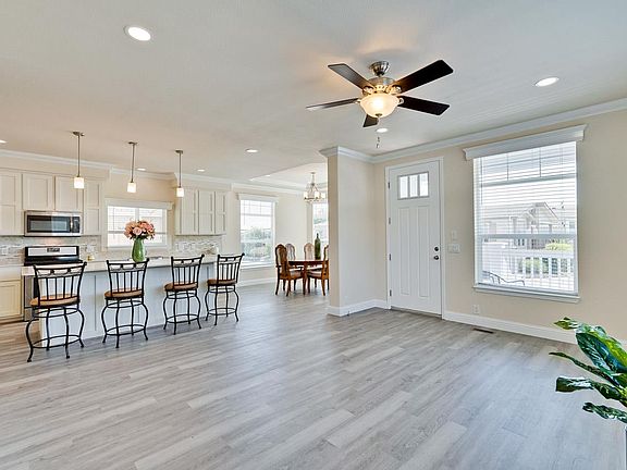 4th image of 1225 Vienna Dr Space 150