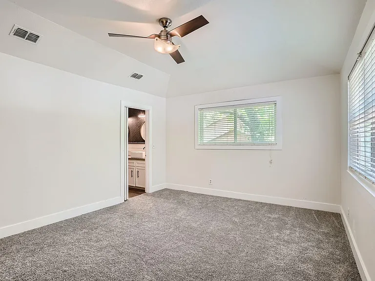 1712 Hermitage Dr — Photo 7