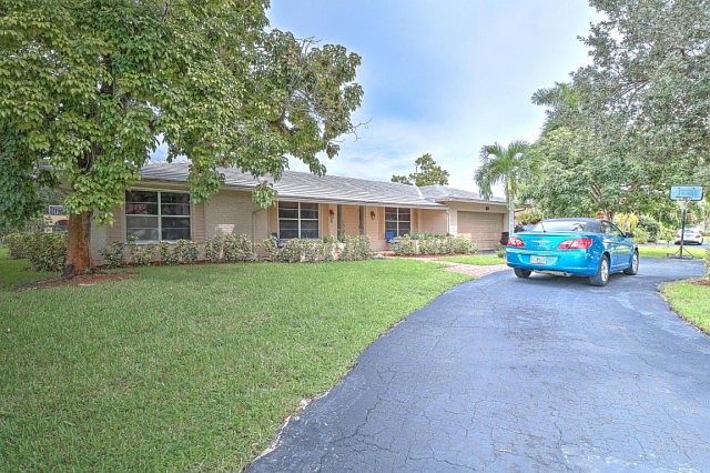 1st image of 2501 NW 115th Dr