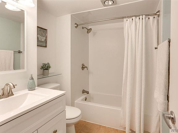 5th image of 8 Southcreek Ct #C