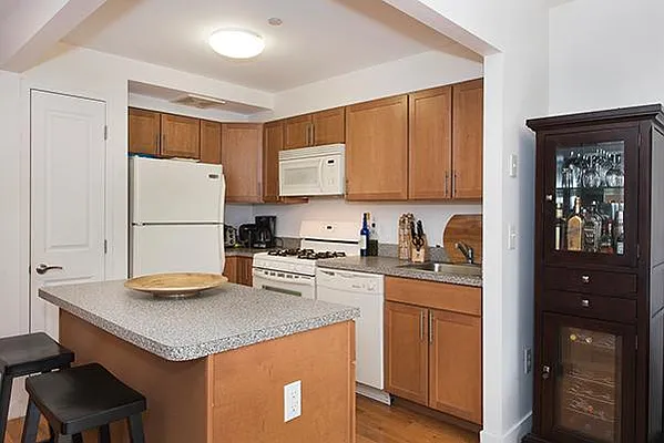 Sold by Ann Ferguson, LLC | media 4