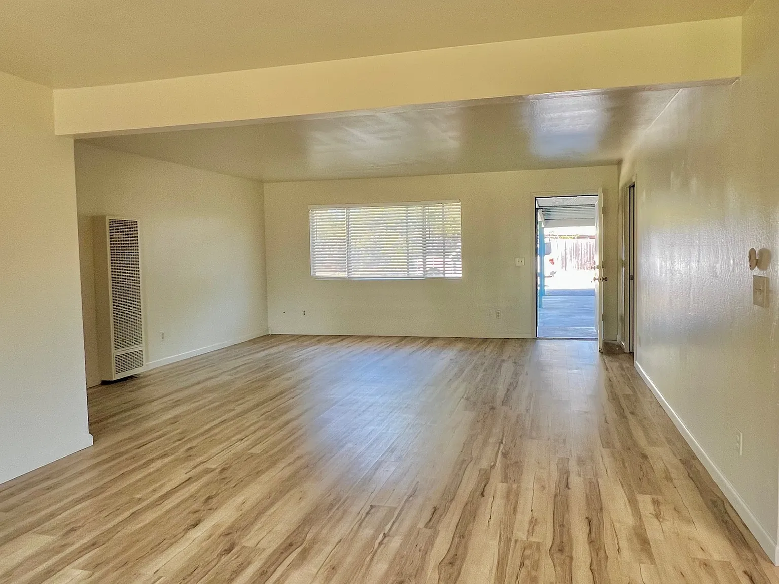 3 bed, $2,900 — Photo 1