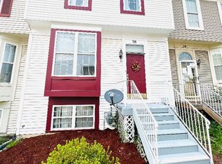 30 Denny Cir, Newark, DE 19702