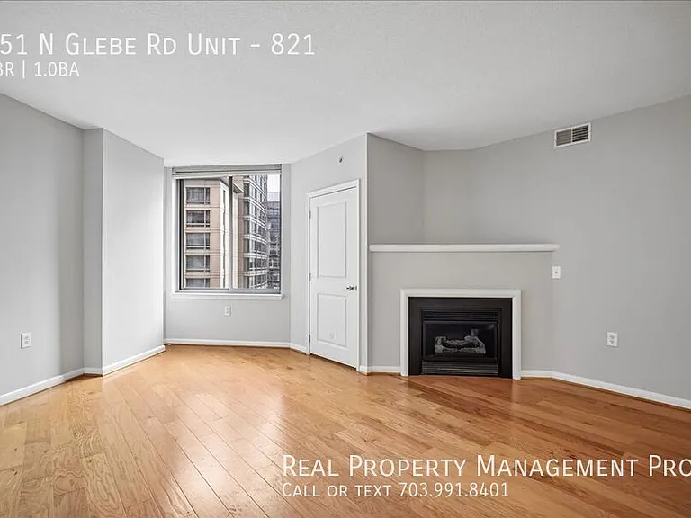 851 N Glebe Rd #821 — Photo 8