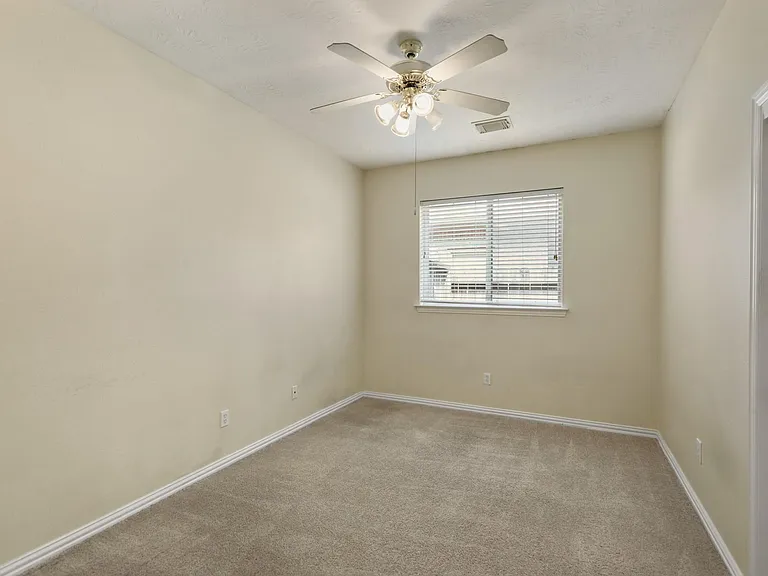 6642 Redberry Glen Ln — Photo 23