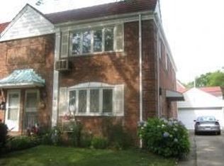 7535 198th St, Fresh Meadows, NY 11366