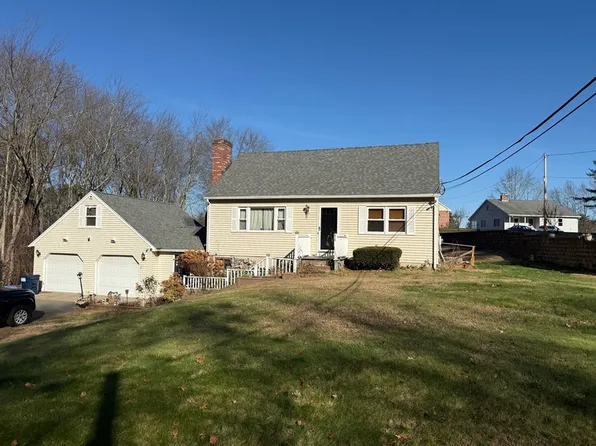35 Lake Dr, Wilbraham, MA 01095