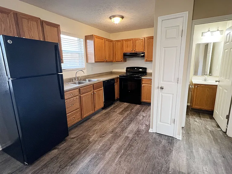 The Villas at Kingswood — Photo 33