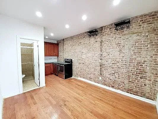 Rented by Ideal Properties Group | media 11