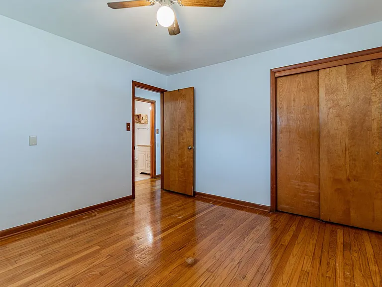 2106 Campbell Dr — Photo 18