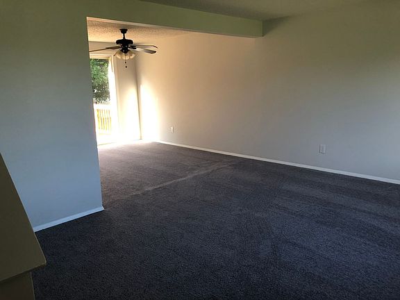 2nd image of 6327 Queens Lace Cir