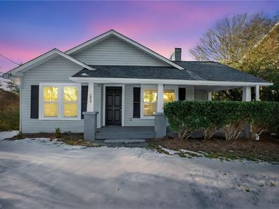 1923 Polo Rd, Winston Salem, NC, 27106