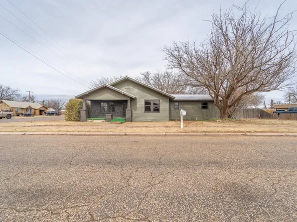 1728 N 1st St, Tahoka, TX 79373