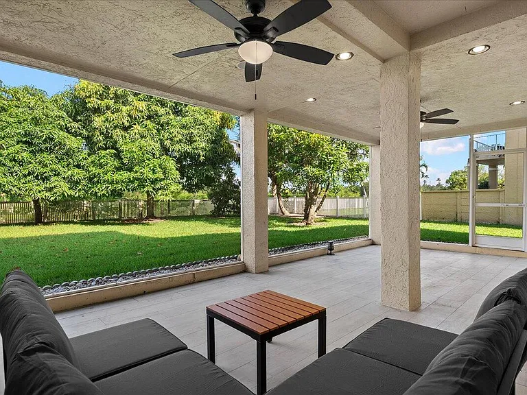 2447 Country Golf Dr — Photo 19
