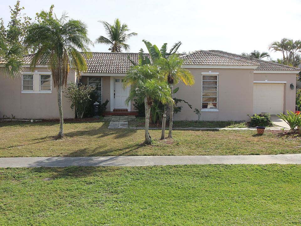 1st image of 1241 Fruitland Ave