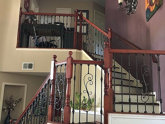 3rd image of 2125 Winslow Dr
