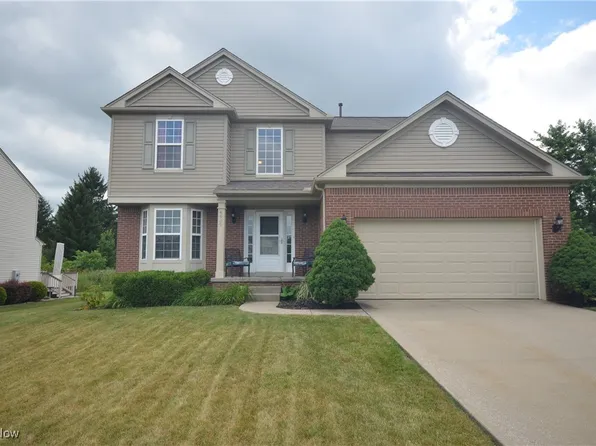 4909 Garnet Cir, Stow, OH 44224