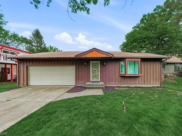 5770 Bradley Rd, North Olmsted, OH 44070