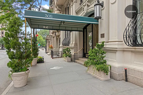 Sold by Triplemint | media 8