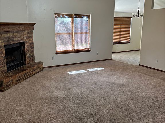 2nd image of 2700 SE 94th St