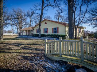 45W445 Lees Rd, Maple park, IL 60151