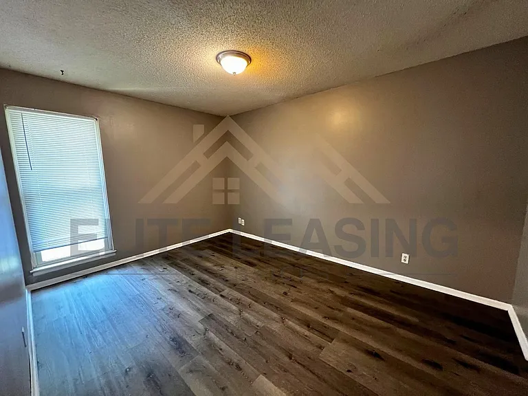 3310 SW 7th St — Photo 6