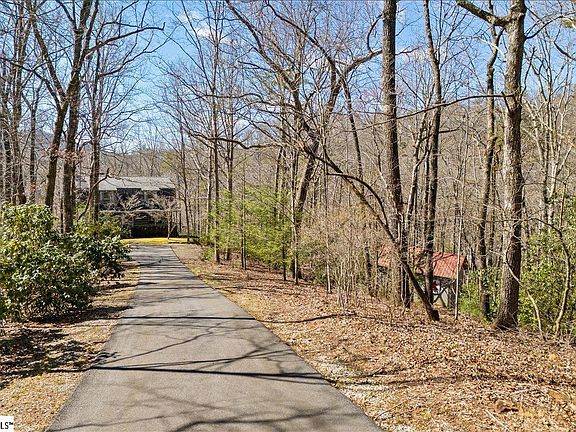 2nd image of 512 Doe Run